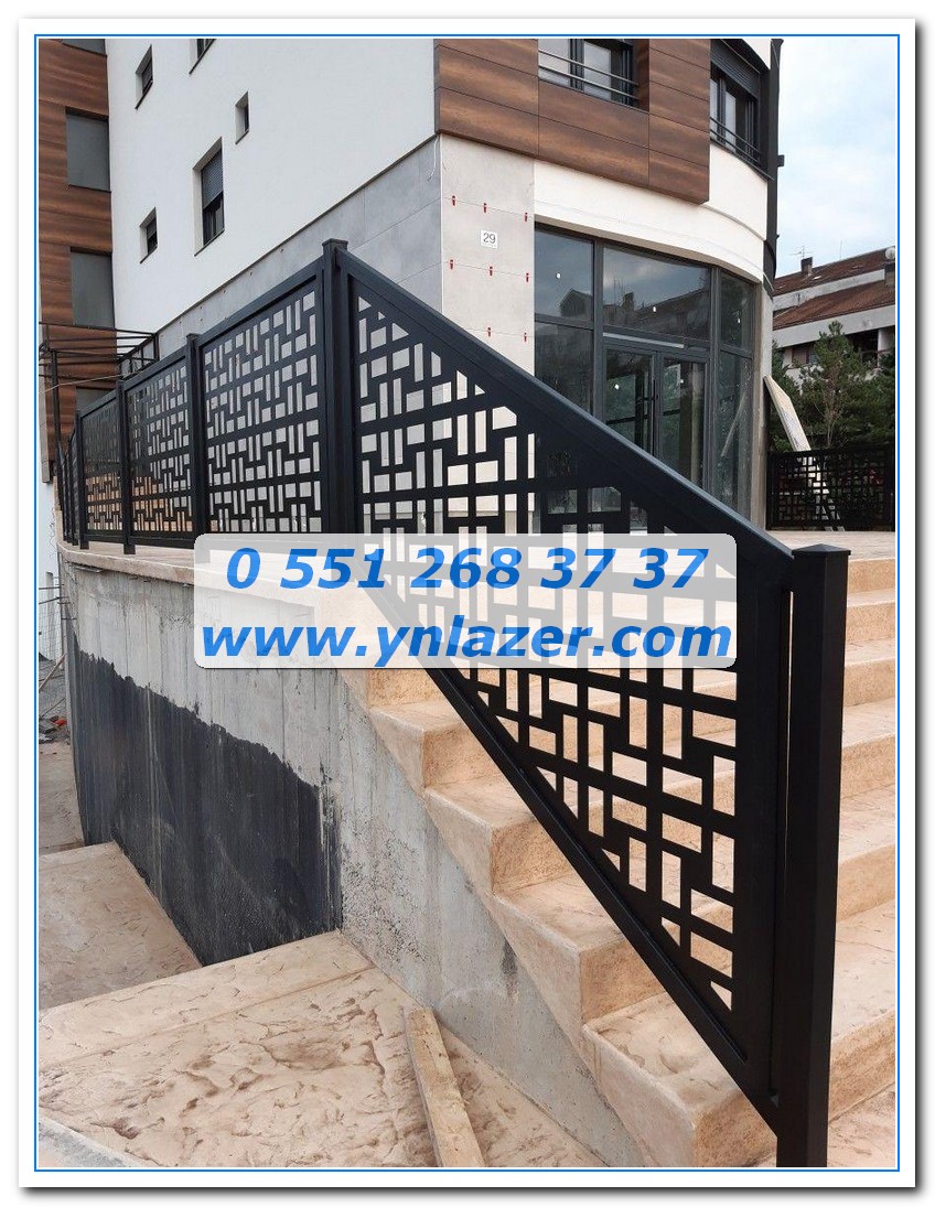 Villa 17, Lazer Kesim Korkuluk / Lazer Korkuluk